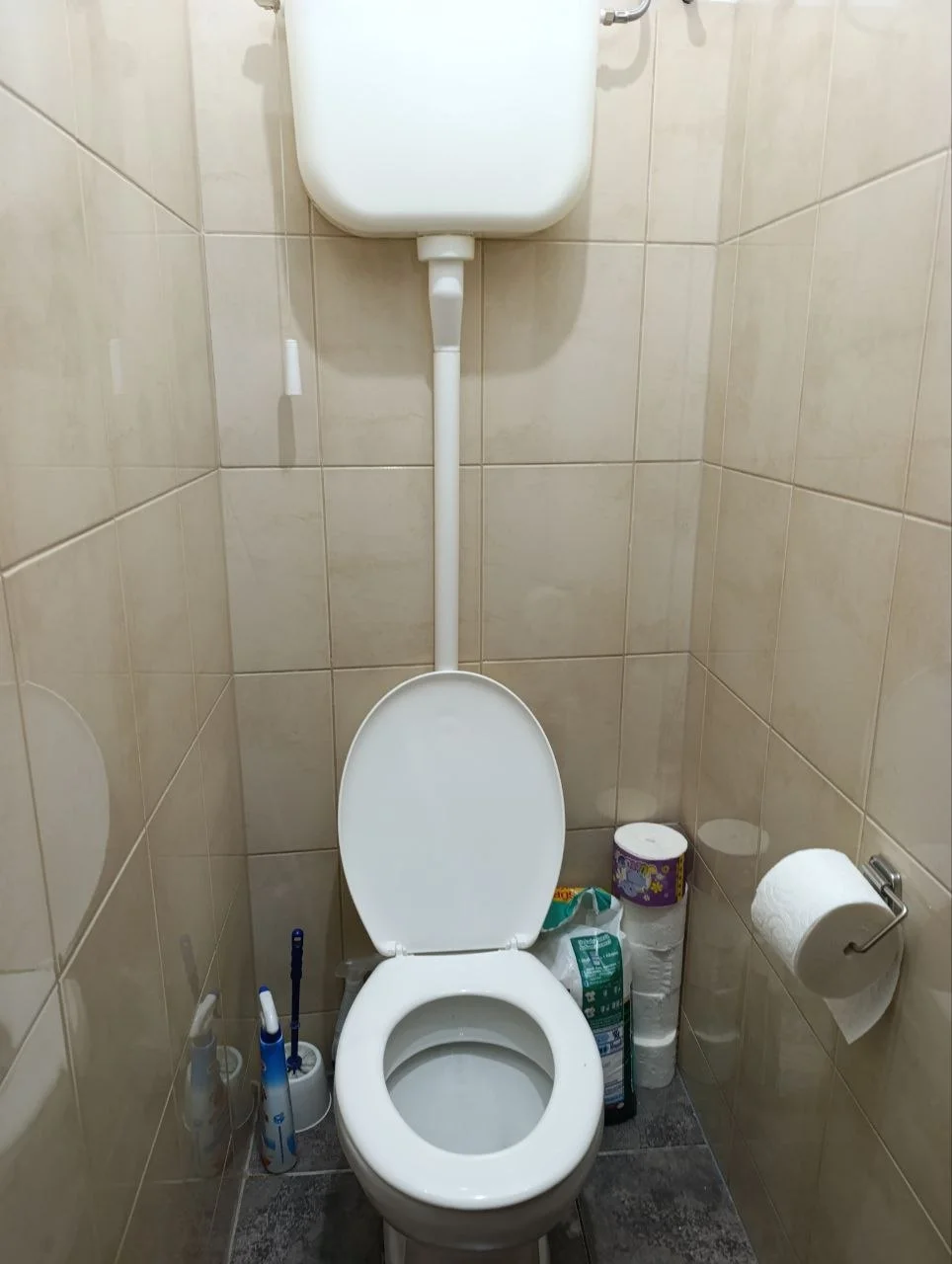 Кирпичный жилой с помещением под офис в городе Бечей. 40 км от Нови Сада.