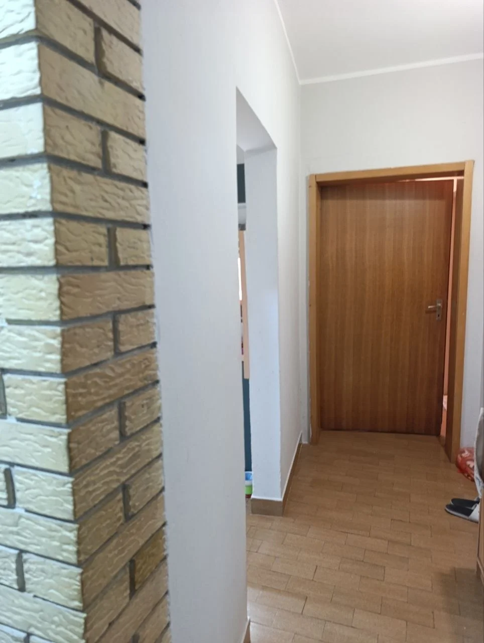 4-х комнатная квартира в городе. 40 км от Нови Сада