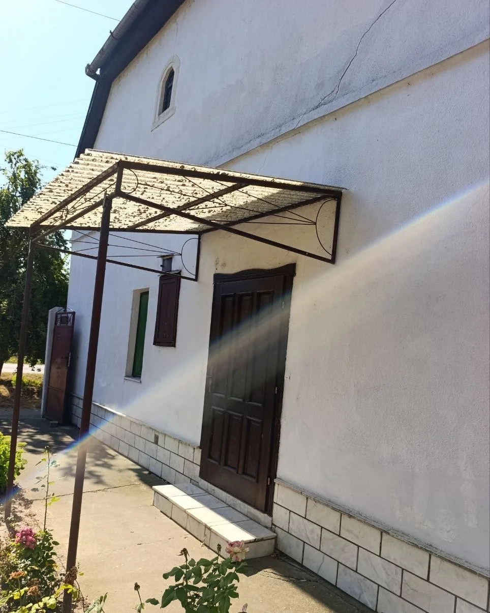 Комфортный дом в центре села. 50 км от Нови Сада.