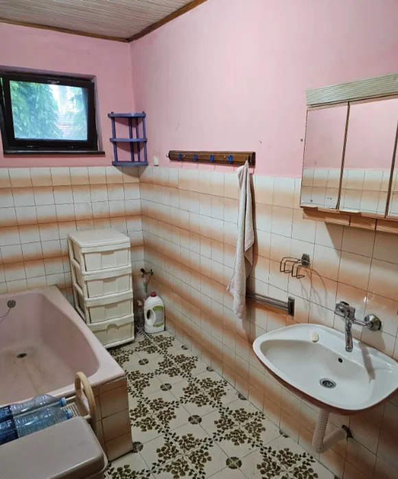 Жилой дом в городе. 40 км от Нови Сада.