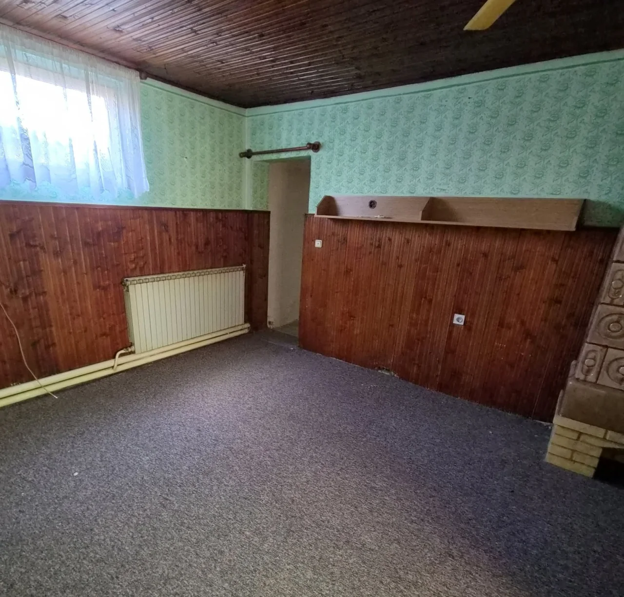 Большой семейный дом с хозяйственными объектами. 50 км от Нови Сада.
