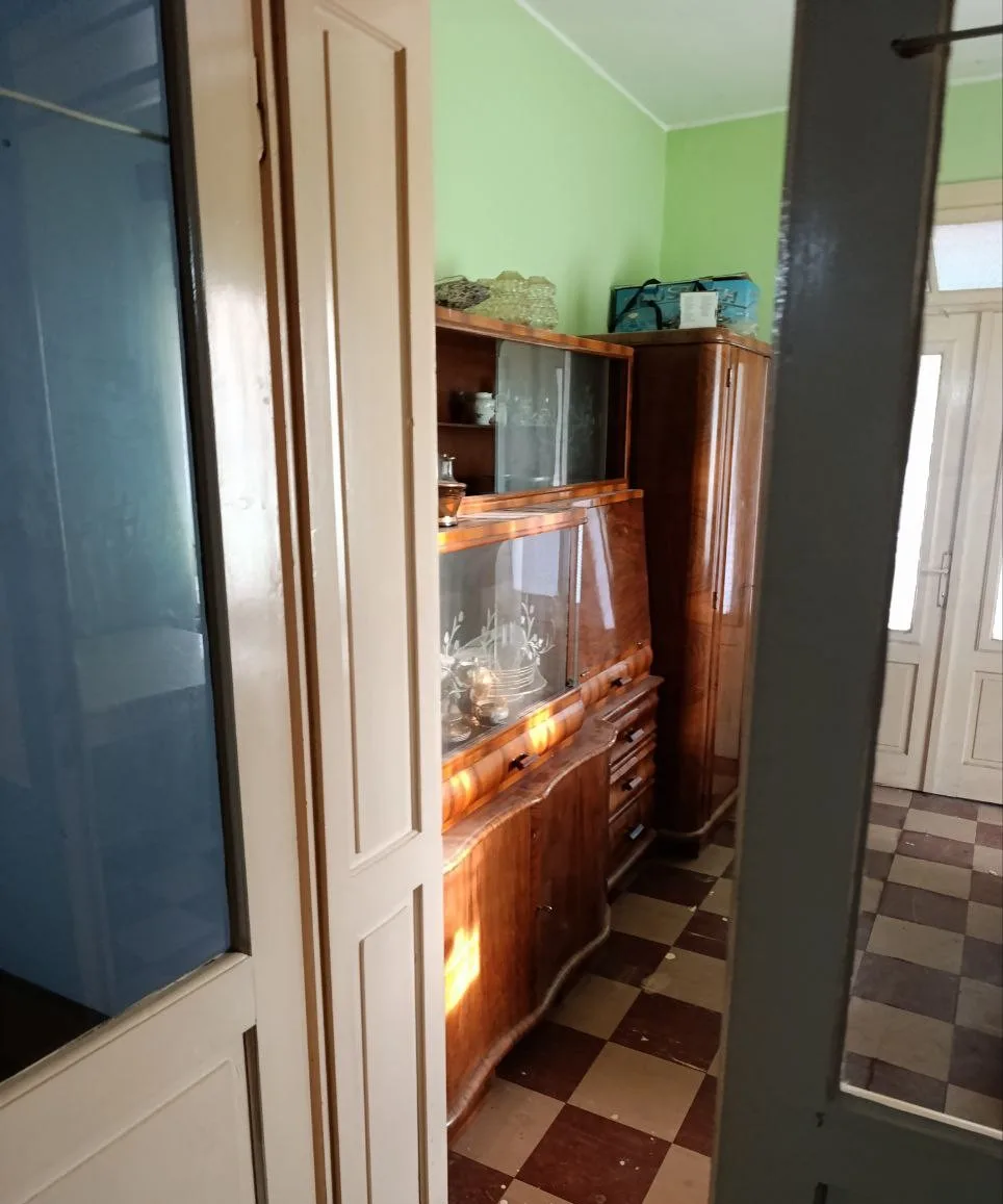 Большой дом. 35 км от Нови Сада.