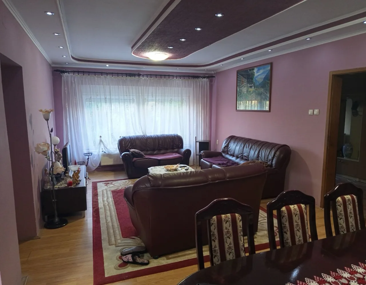 Большой кирпичный дом с мебелью и техникой. 50 км от Нови Сада. 18 км от Бачка Топола.