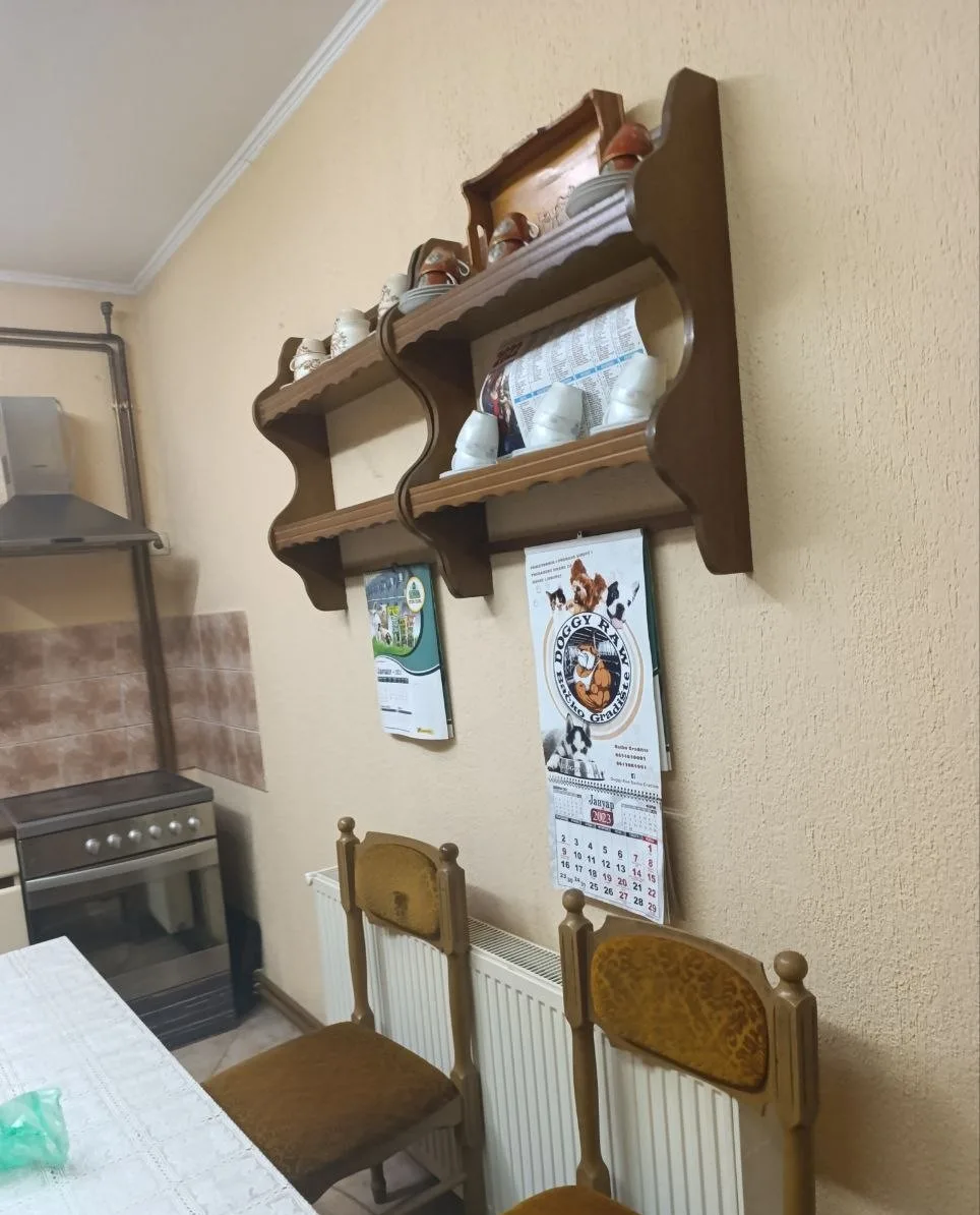 Большой кирпичный дом с мебелью и техникой. 50 км от Нови Сада. 18 км от Бачка Топола.