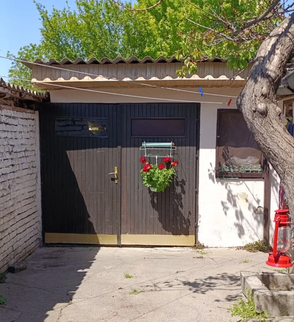 Симпатичный дом на комфортной локации в городе. 40 км от Нови Сада